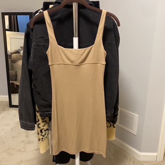 NEW Princess Polly Nude DRESS! Form Fitting! - Picture 2 of 5